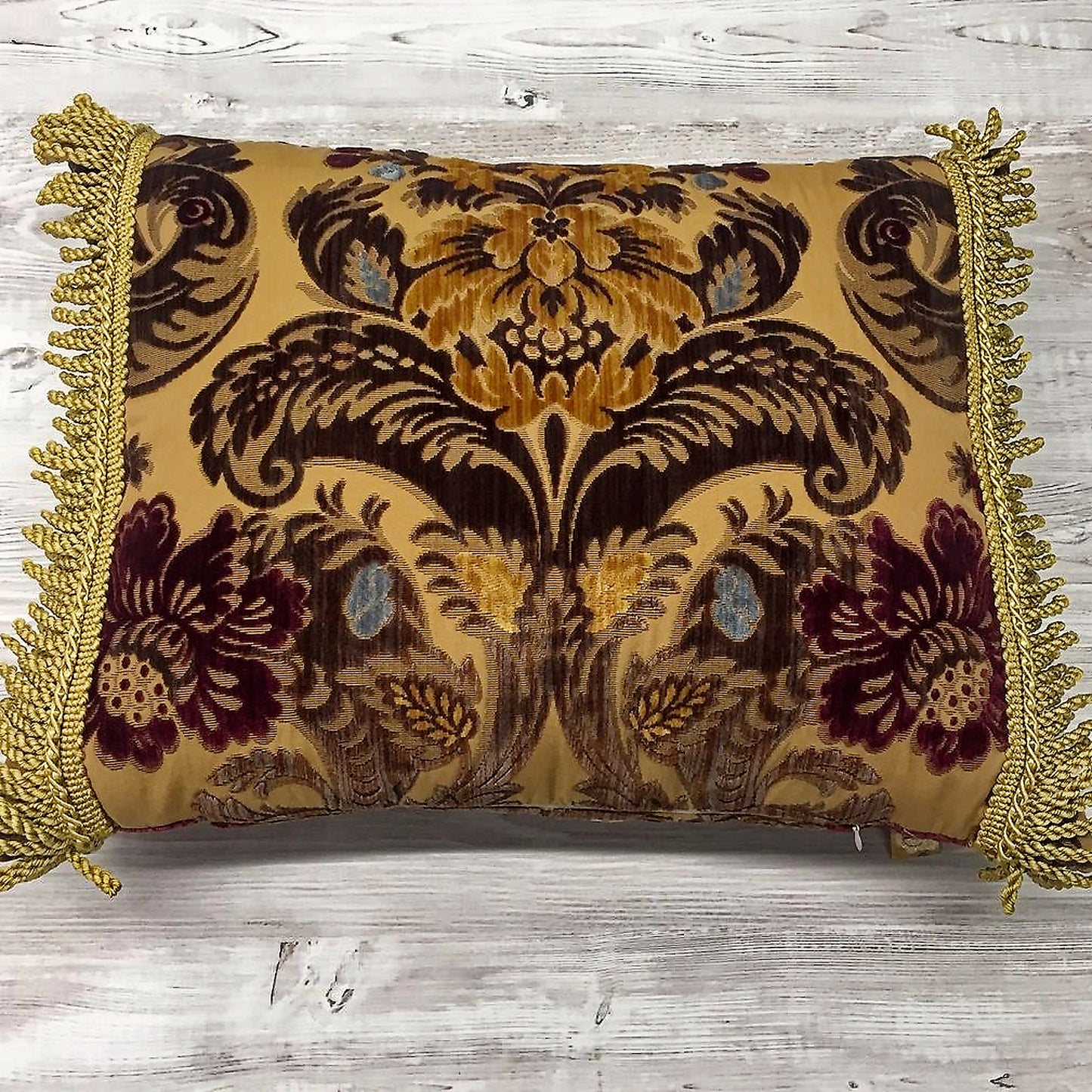 Luxury cushions "Regal Elegance Collection"
