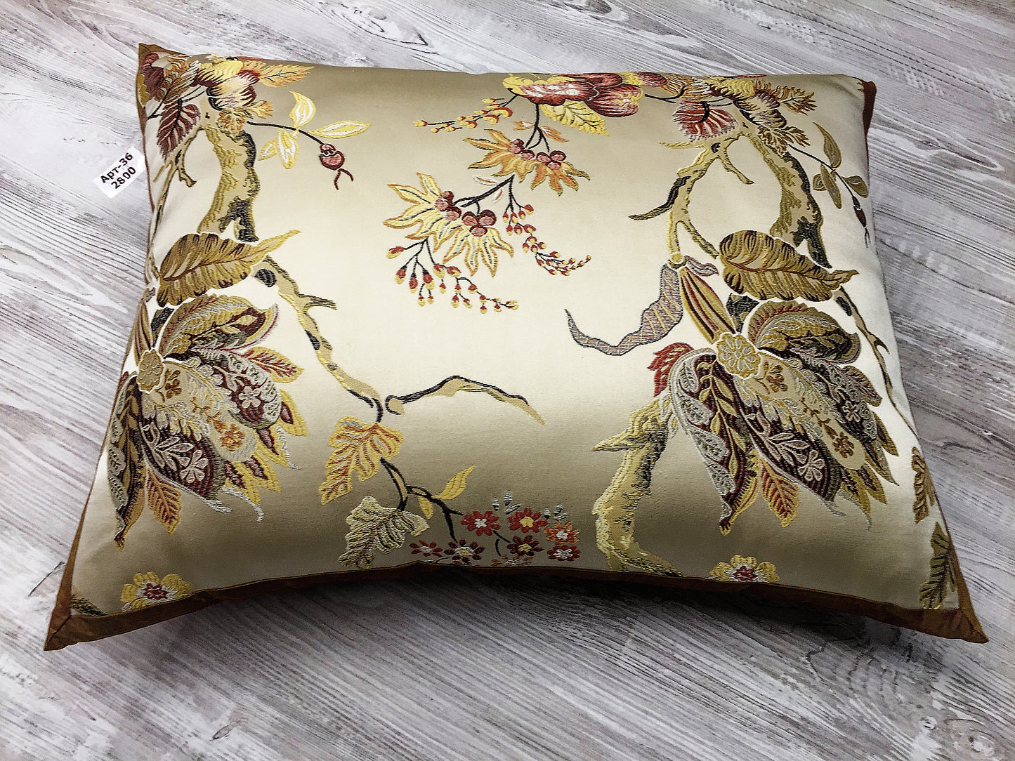 Luxury cushion "Fabulous Silk"