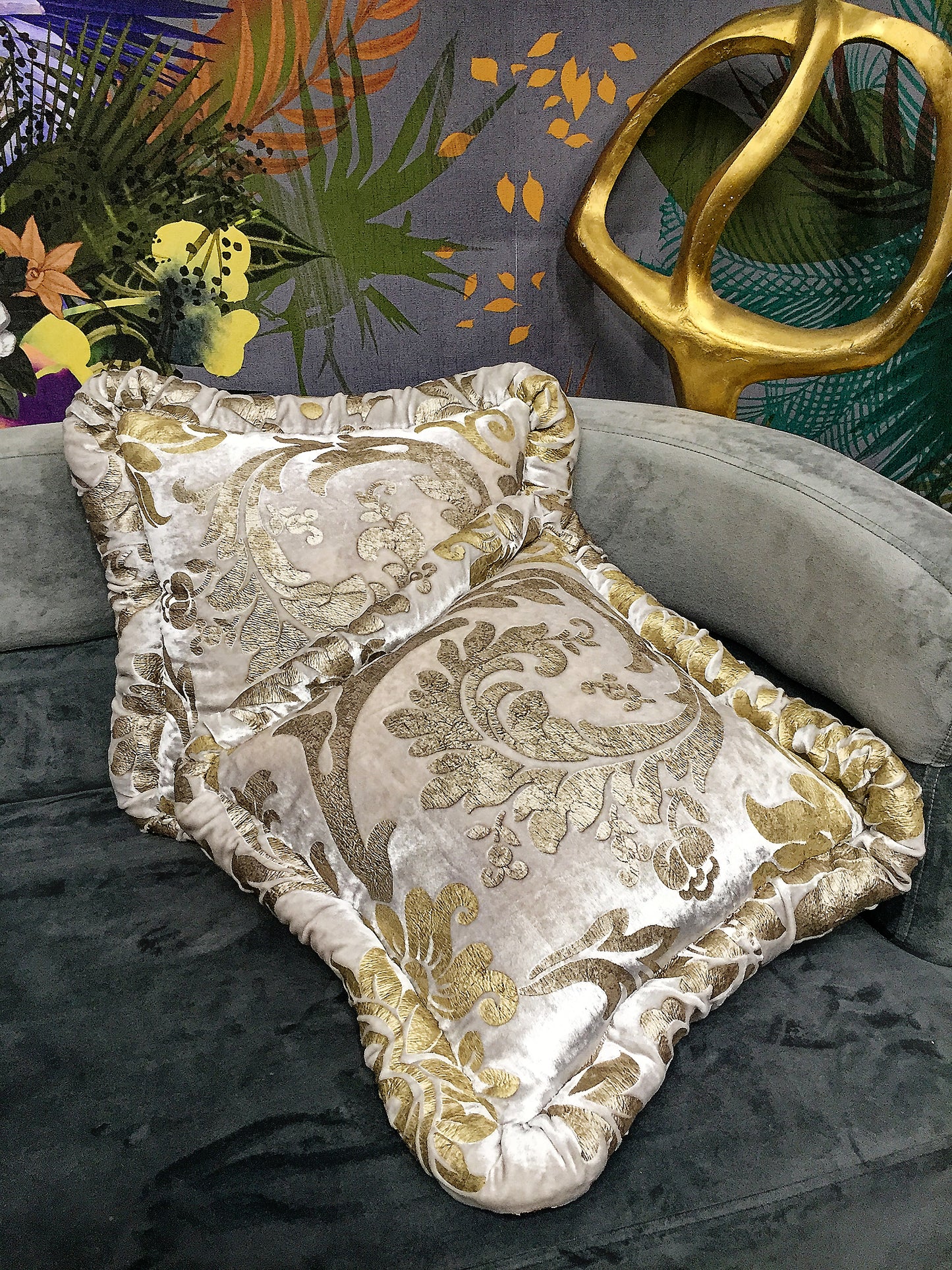 Luxury cushion "Sleekness and Tenderness"