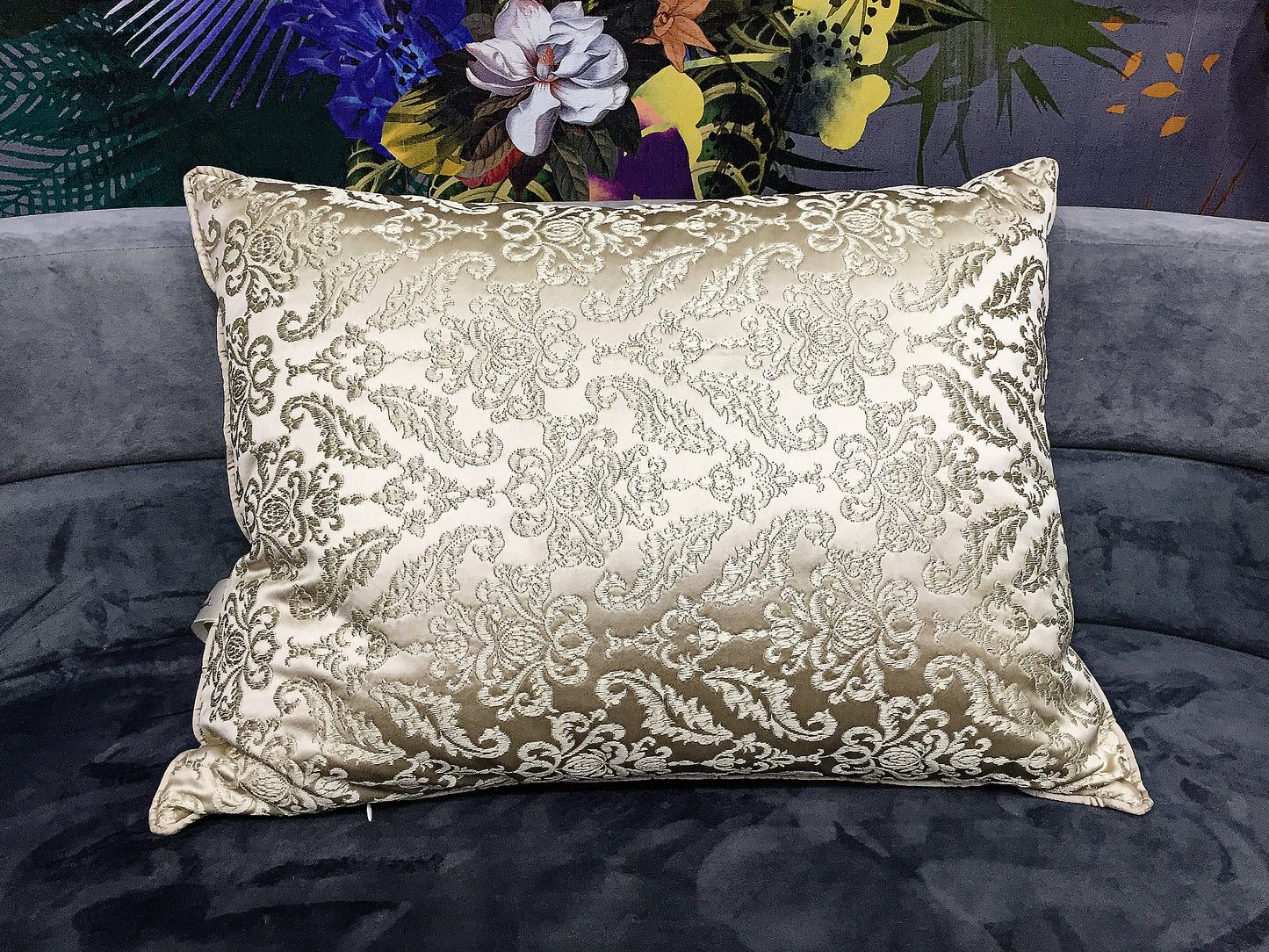 Luxury cushion "Silk Fairy Tale"