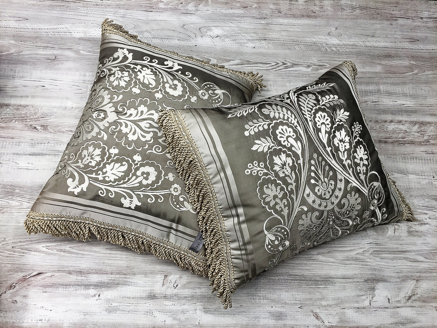 Luxury cushion "Discreet Luxuriousness"