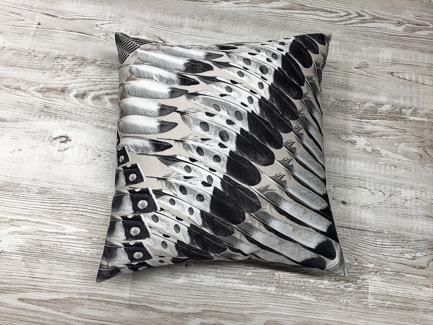 Luxury cushions "Feathers from Christian Lacroix"
