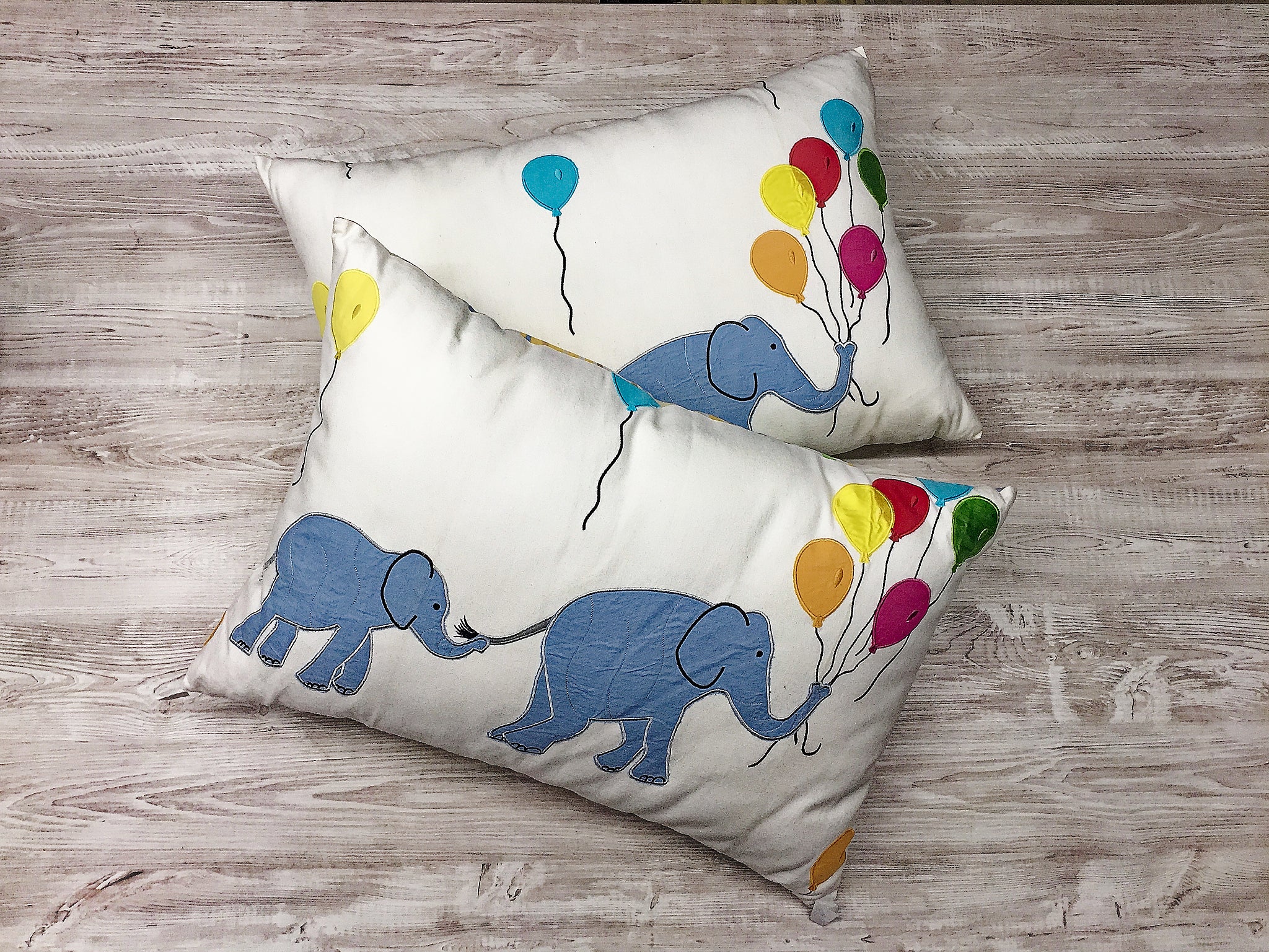 Elephants' family cushion