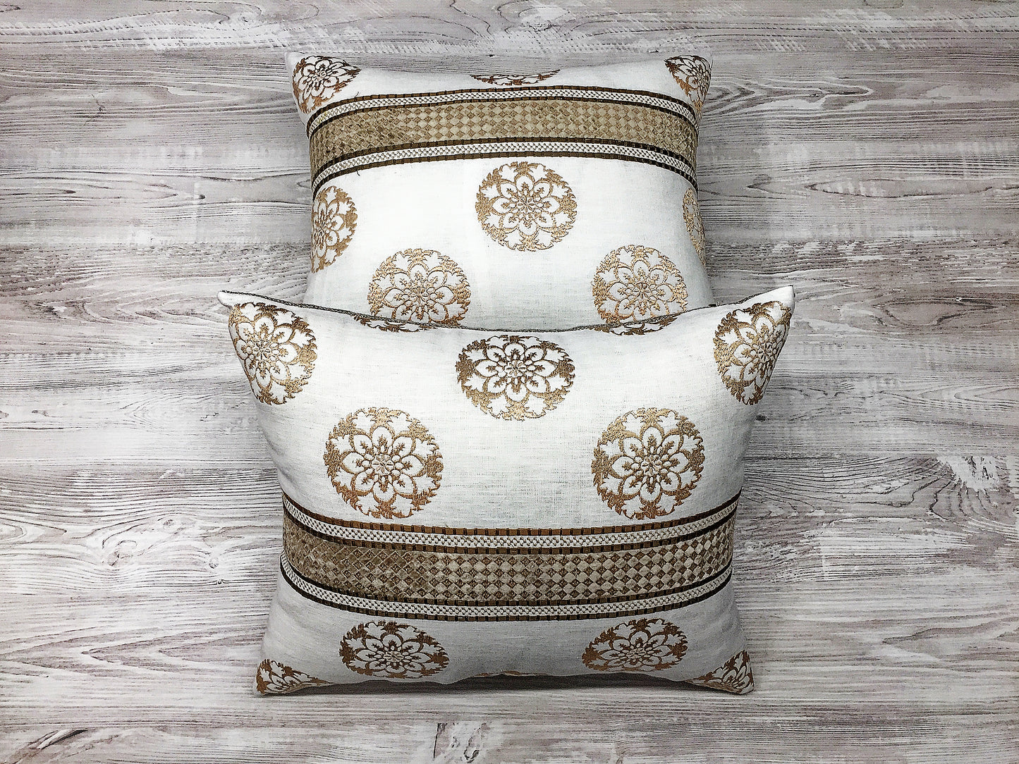 Luxury cushion "Chalet Serenity"