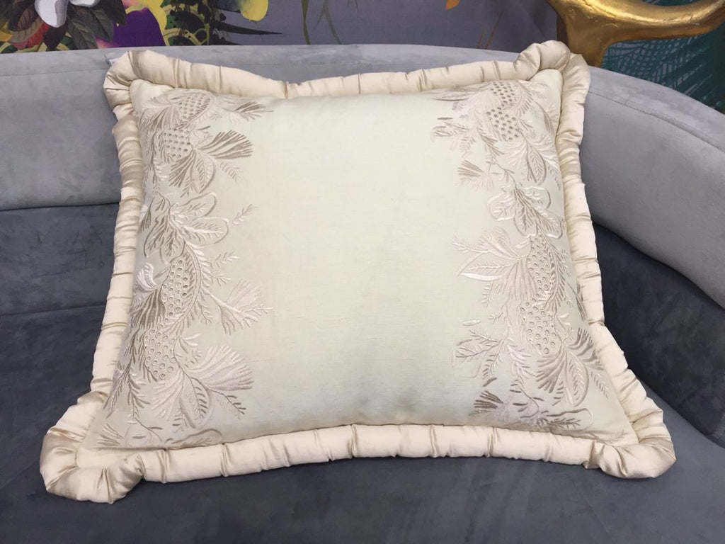 Colección de bordados de seda