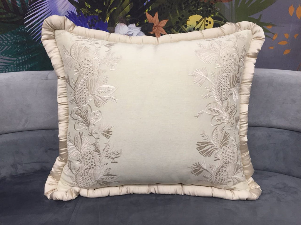 Colección de bordados de seda